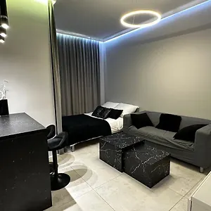 platinium-de-lux-apartament.warsawhotelspoland.com/